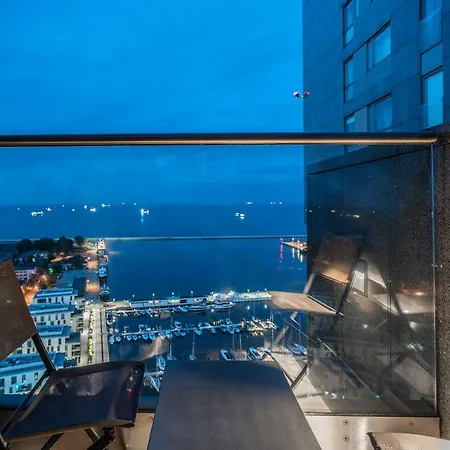 Sea Towers Panoramic Penthouse * Gdyně