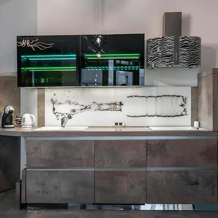 Sea Towers Panoramic Penthouse *